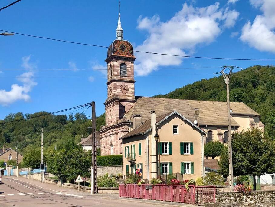 Maison Chaleureuse Au Coeur Du Village Raddon 外观 照片