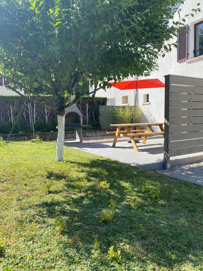 Maison Chaleureuse Au Coeur Du Village Raddon 外观 照片